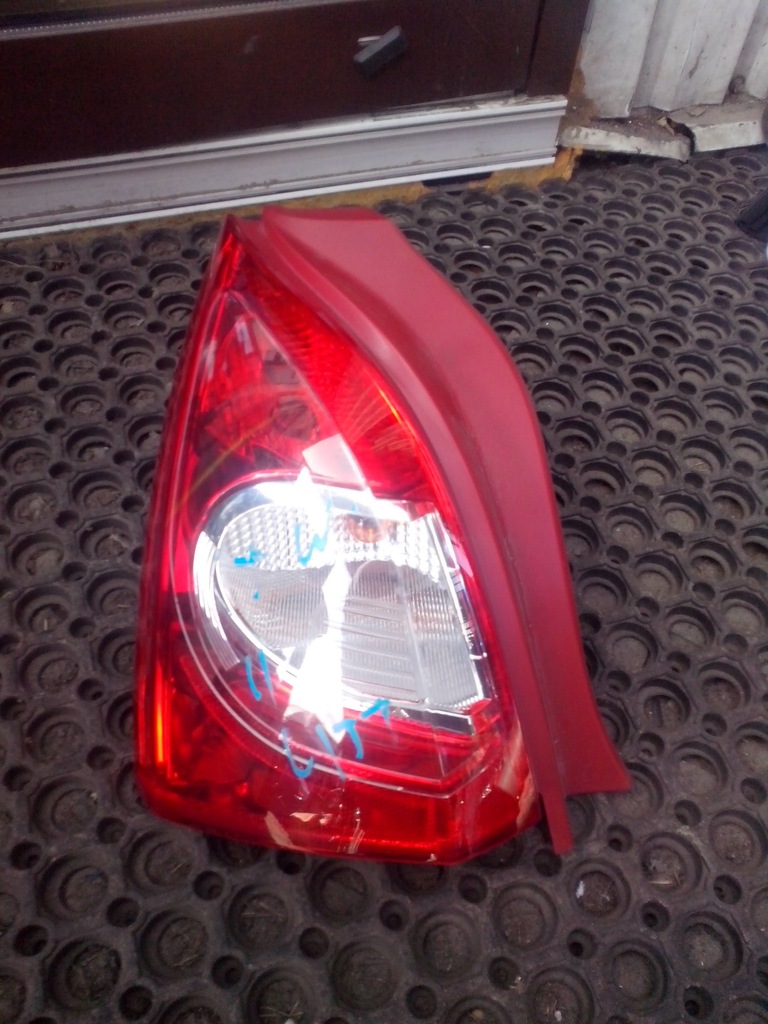 фото №1, Лампа задняя левая renault twingo ii lift europa