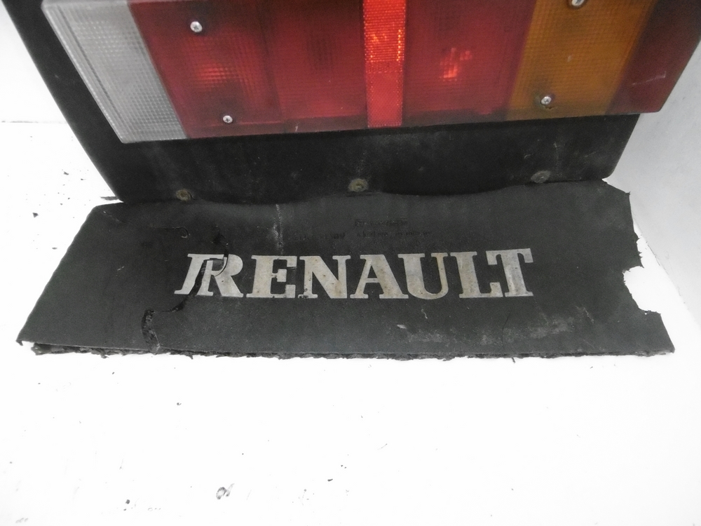 фото №5, Подкрылок кронштейн правый задняя magnum