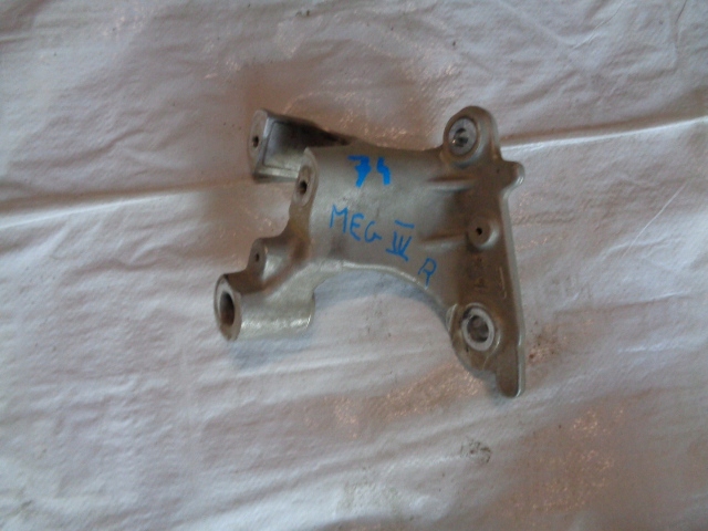 фото №1, Megane iv кронштейн стабілізатора праве 548500910r