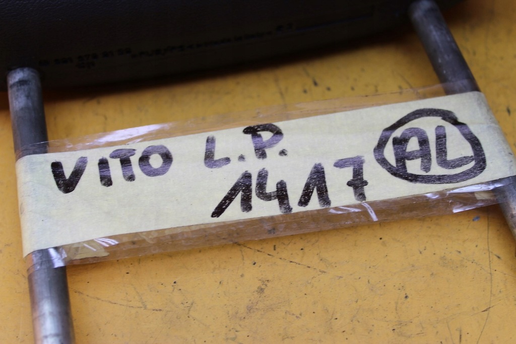 фото №5, Підголівник лівий перед mercedes vito w638