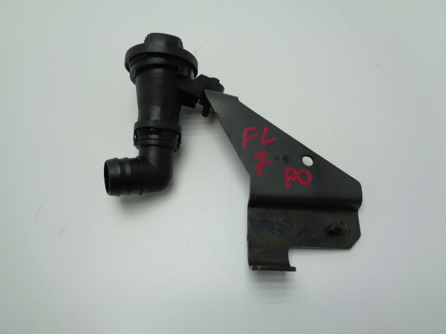 фото №1, Volvo fl 7 заливна горловина оливи