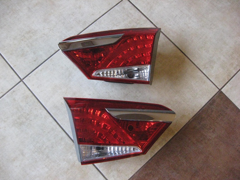 фото №1, Ліва - права - кришка багажника --- hyundai i40 - kombi - led