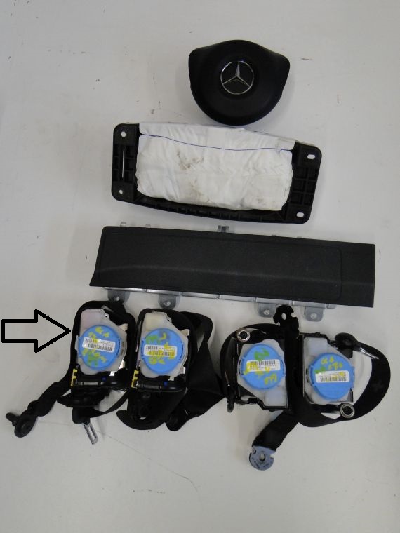 фото №1, Mercedes cla 117 ремни перед задняя правый левый pas