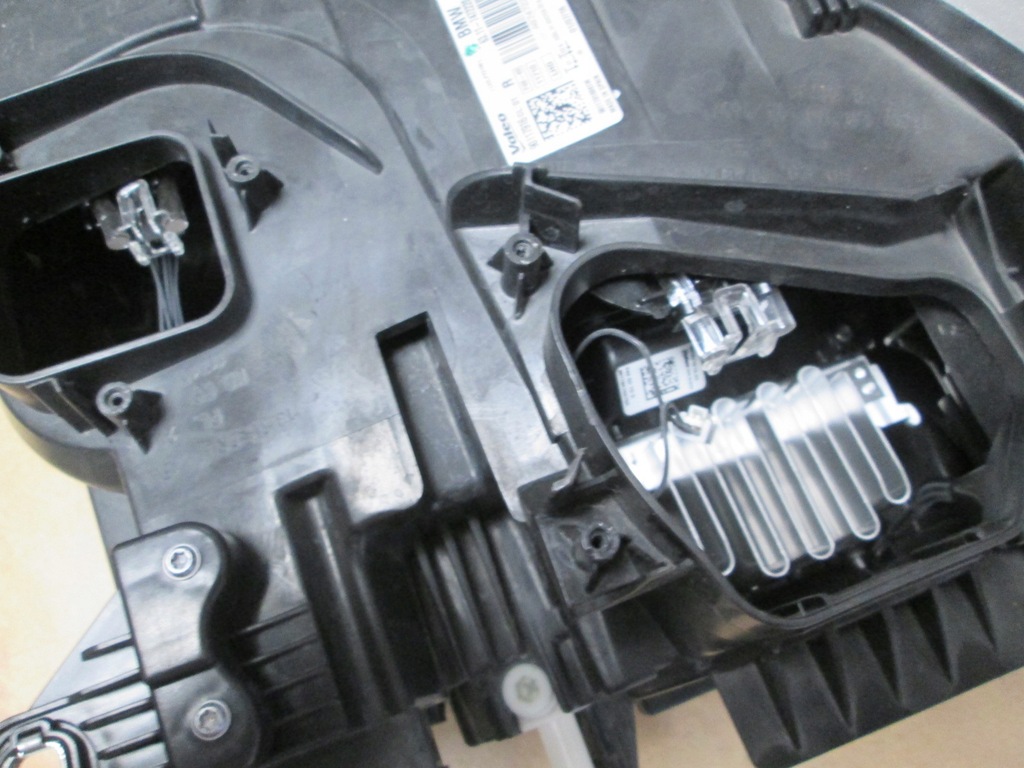 фото №9, Bmw x1 f48 лампа перед права led 7472220