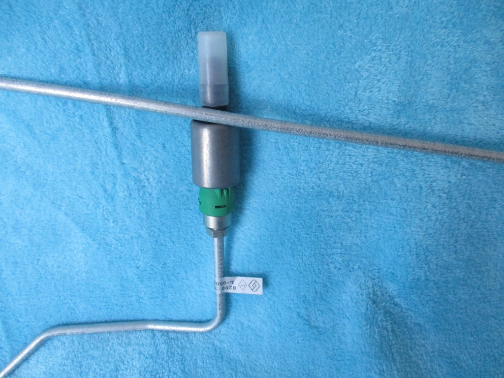 фото №3, Clio master трубка шланг сцепления оригинал