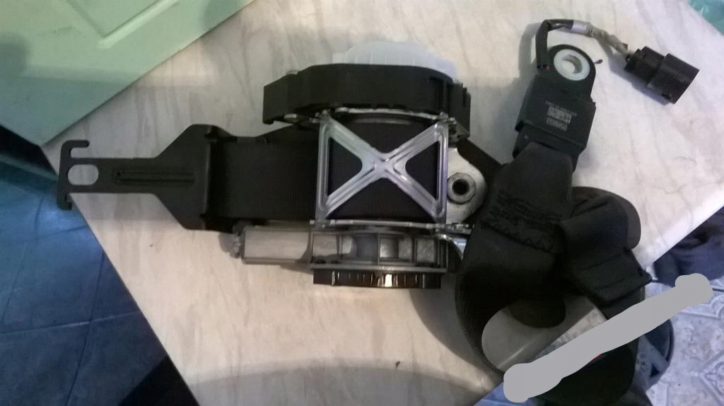 фото №1, Ford explorer 2014 r ремені натягувачі перед