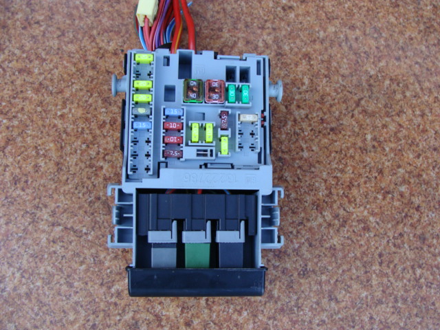 фото №1, Chevrolet orlando 11 коробка корпус предохранителей