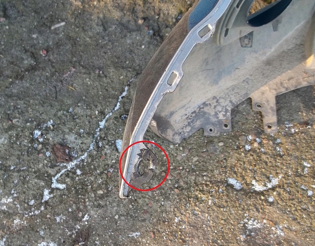 фото №6, Nissan navara 14-18 бампер перед передний омыватель