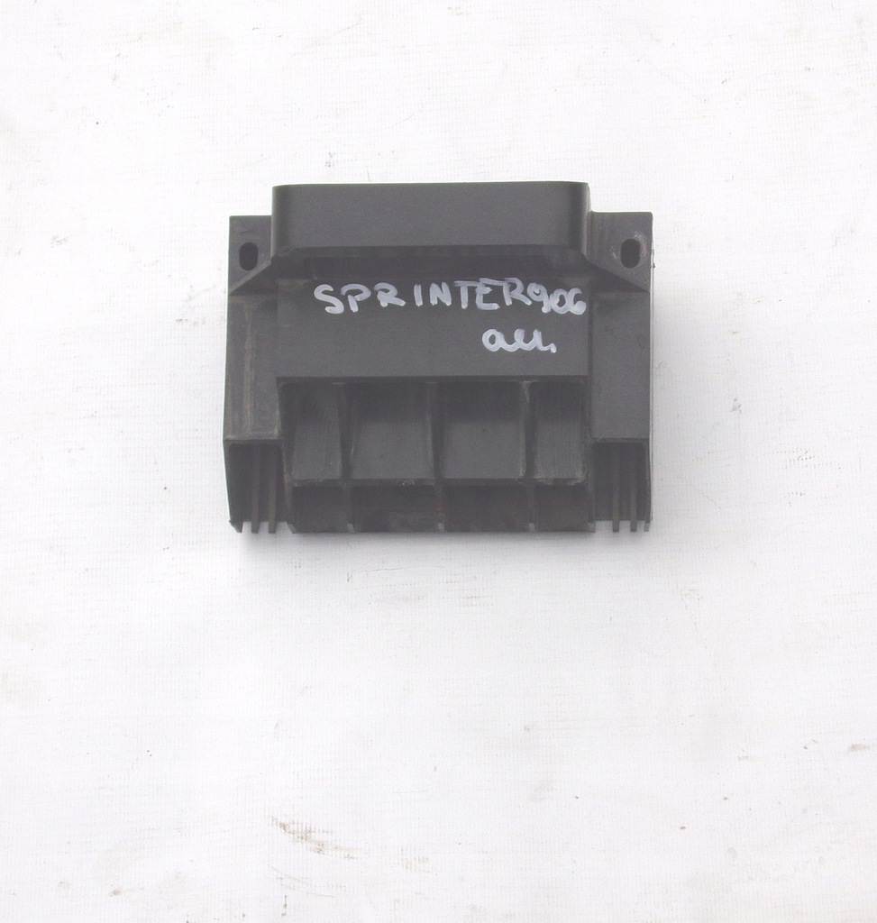 фото №1, Mercedes sprinter 906 кронштейн аккумулятор