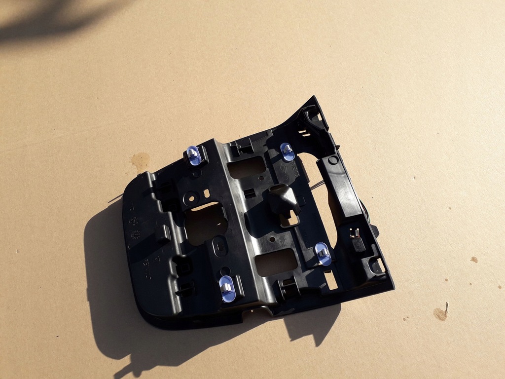 фото №2, Рамка корпус renault scenic iv 16-