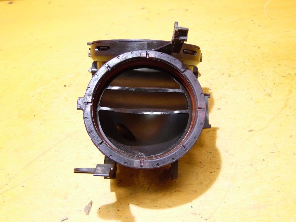 фото №5, Повітрозабірник повітря mercedes w203 3.0b 06r a2721400118