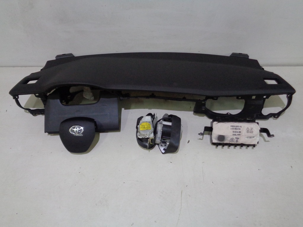 фото №1, Toyota auris ii панель приладів подушка безпеки ремені комплект