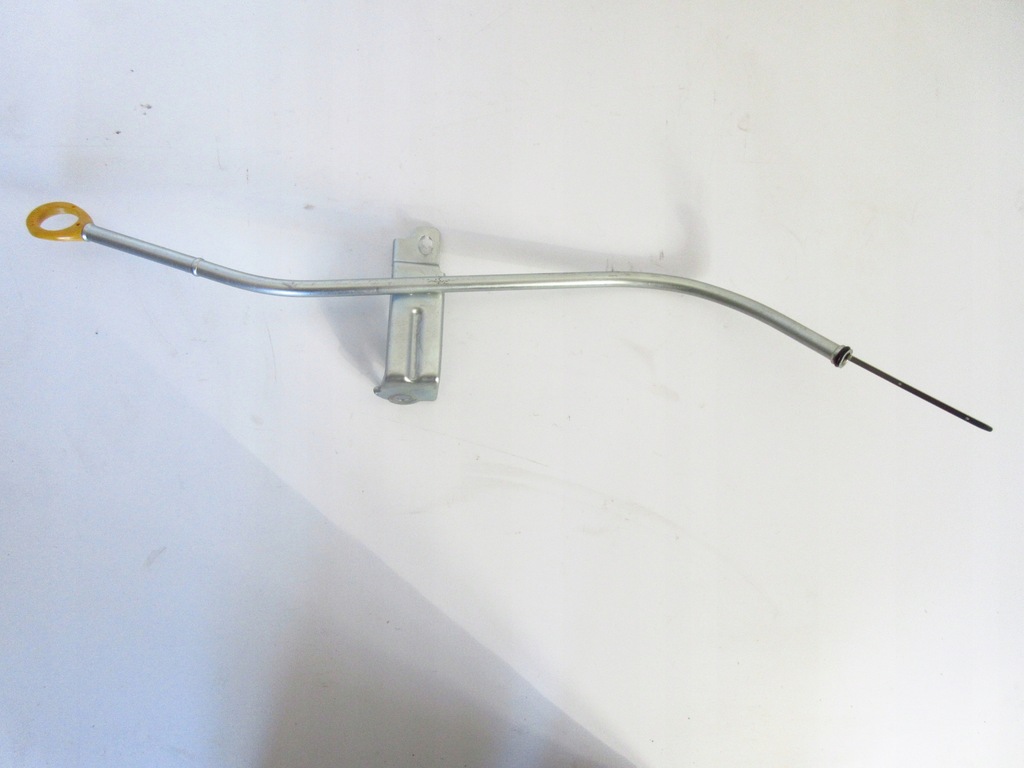 фото №1, Auris ii гибрид щуп масла щуп