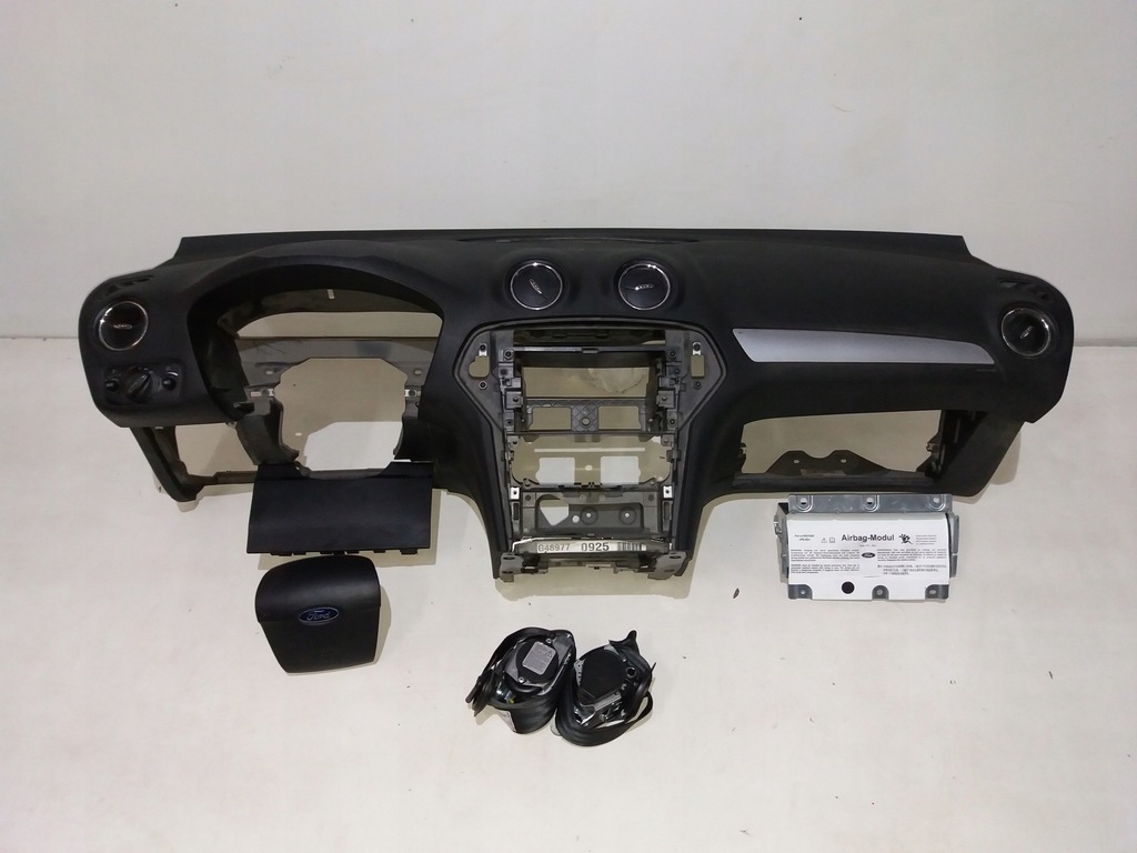 фото №1, Ford mondeo mk4 lift панель приладів подушка безпеки ремені комплект