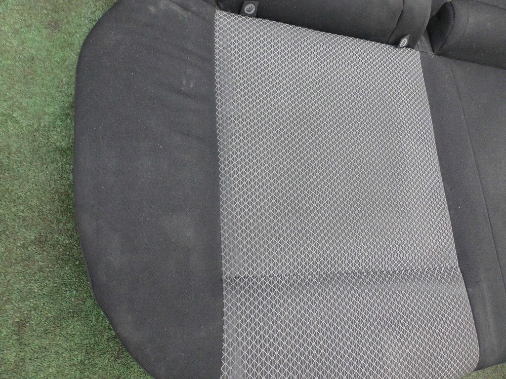 фото №8, Заднє сидіння задня підголівники pas сидіння toledo iv rapid 5ja