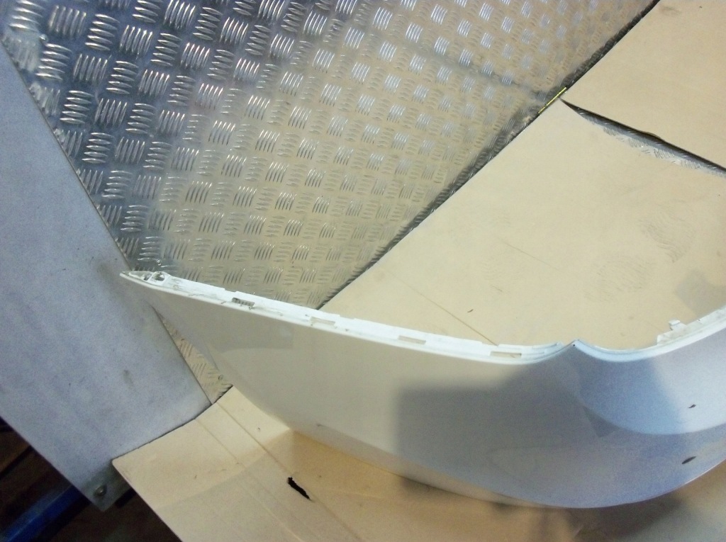 Bmw 3 f30 бампер задний задний разные цвета в Украине