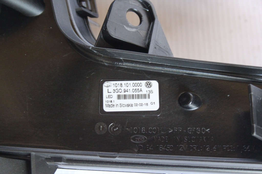 Фара led движение dziennej vw passat b8 r 3g0941055a Доставка