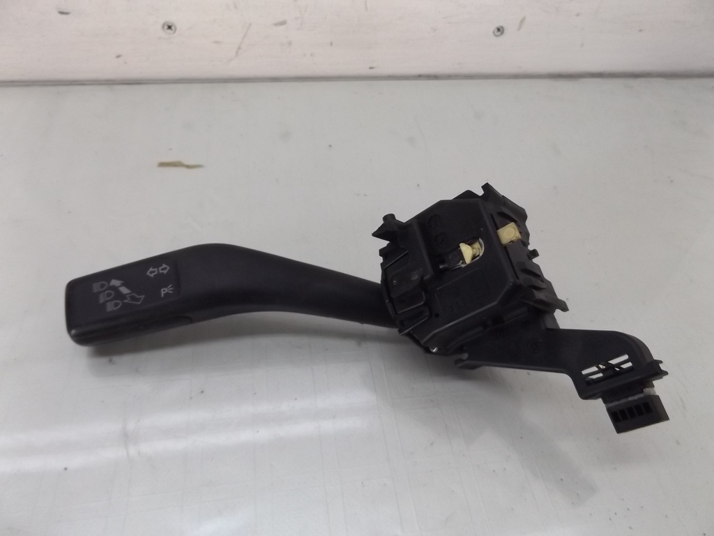 фото №1, Caddy iii перемикач світла поворотник