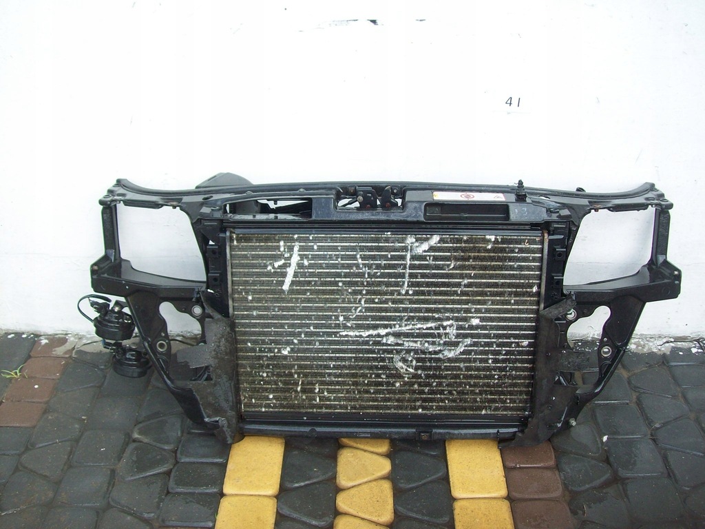 фото №1, Audi a4 b5 1.6 1.8 1.9 pas передній радіатор