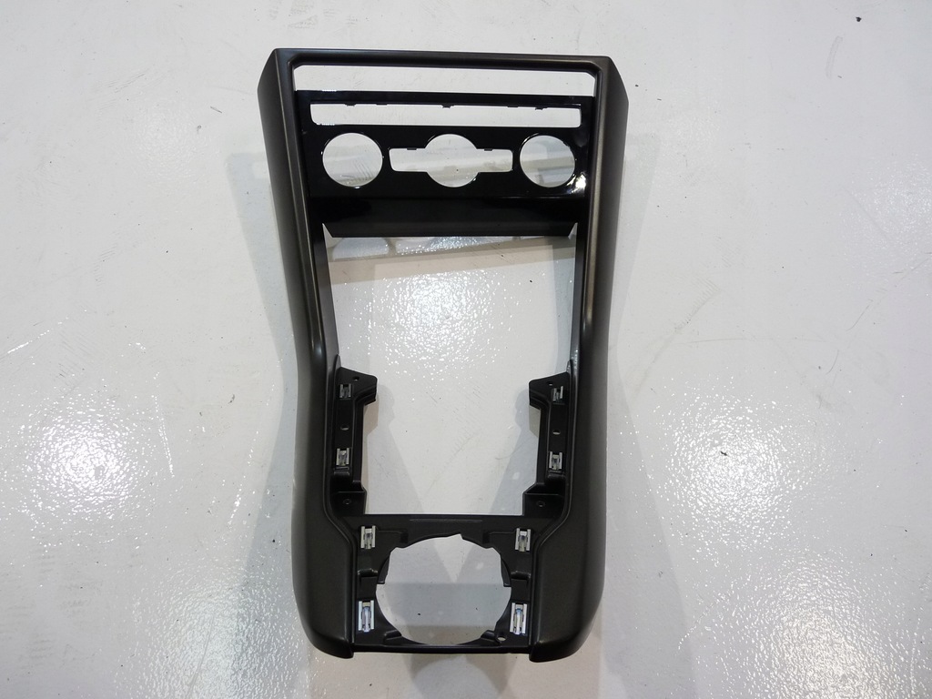 фото №1, Mbm vw t-roc панель кондиционера 2gb863042