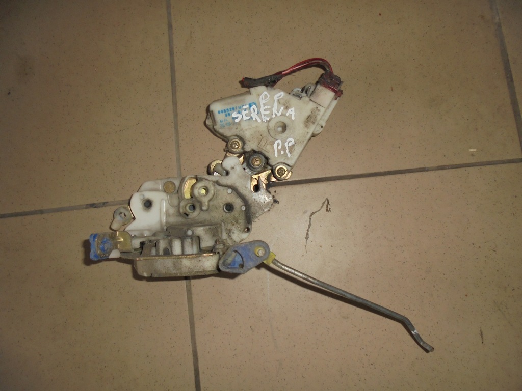 фото №1, Nissan serena 2.3d замок правый перед