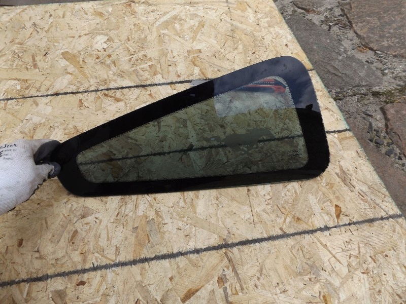 фото №1, Стекло боковая ford mustang 05-10r