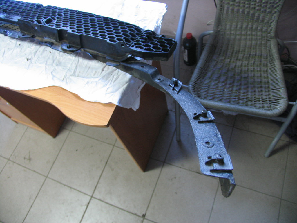 фото №7, Напрямна бампера перед kia carens iii 86561-1d010