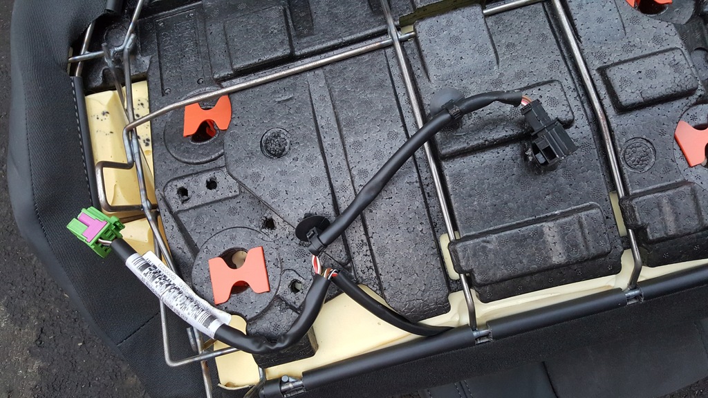 фото №10, Заднє сидіння задня подушка безпеки задня audi a8 d4 з підігрівом alcantara оригінальний номер