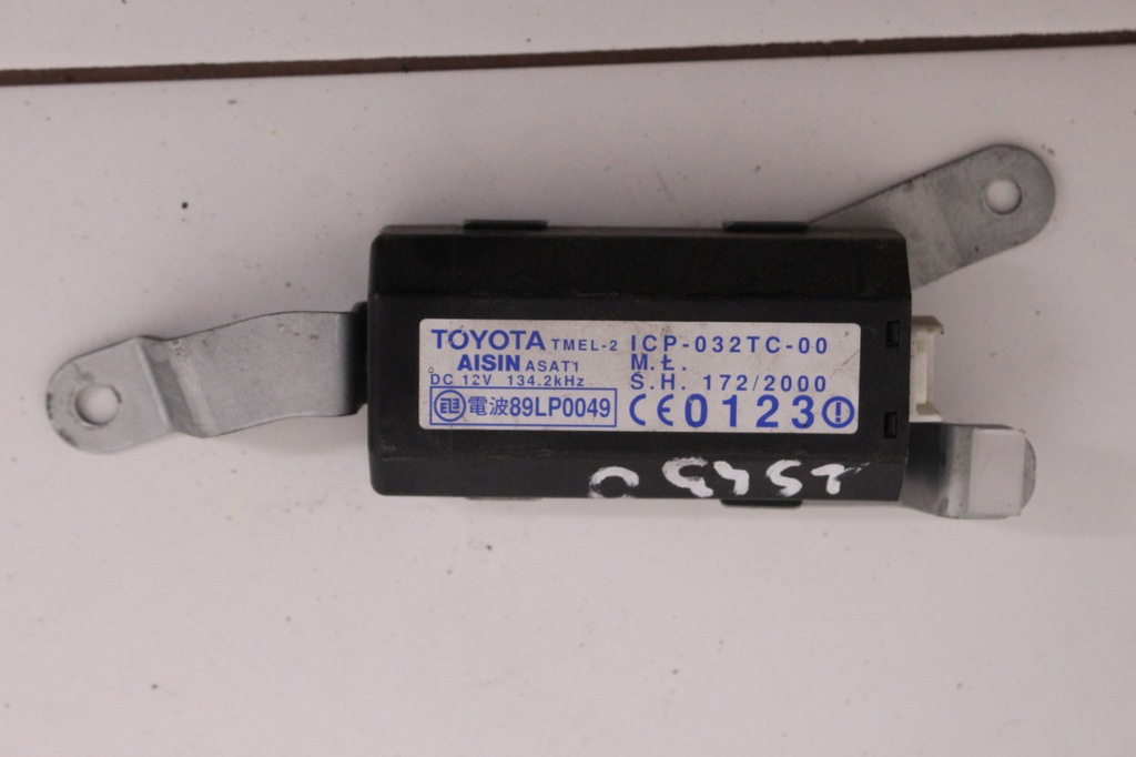 фото №1, Lexus ls430 модуль блок управления дверь 89lp0049