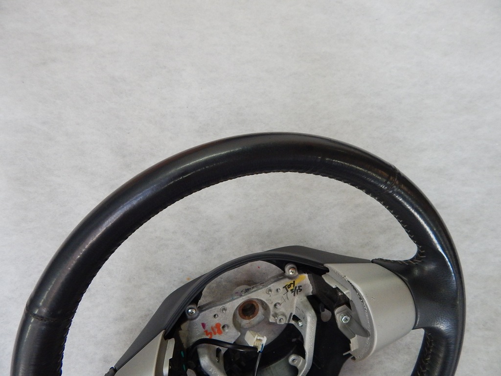 фото №8, Toyota yaris ii - повітропровід шкіра multi przykręca