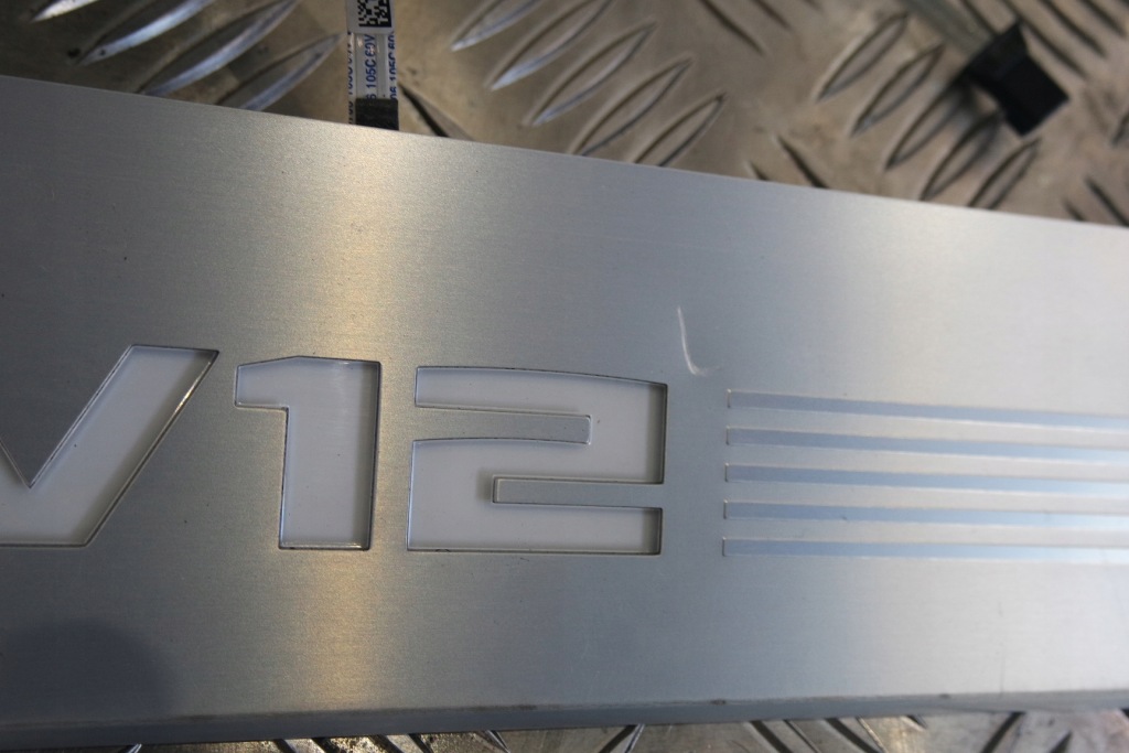 Накладки декоративні порогові bmw g12 long v12 m760 led Зі Шроту