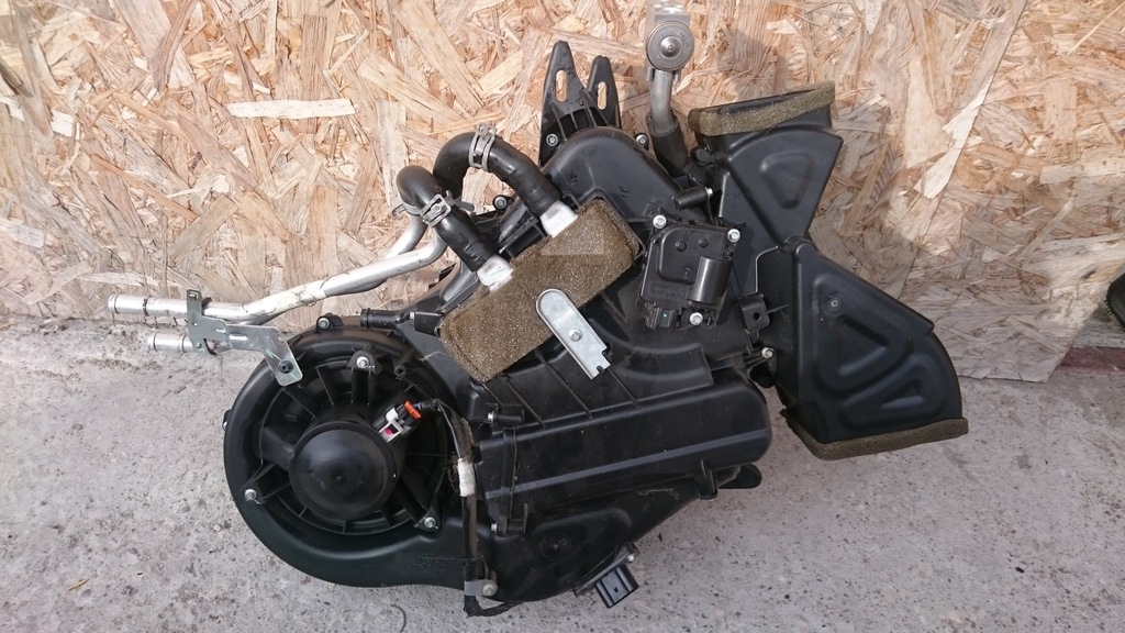 фото №1, Nissan pathfinder r51 2.5 dci отопитель задняя